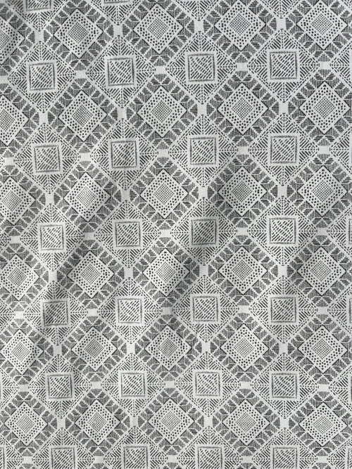 Printed white lightweight shirting